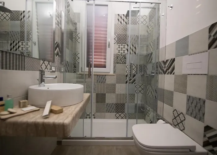 住宿加早餐酒店 Dove Sorge Il Sole 库斯托纳奇