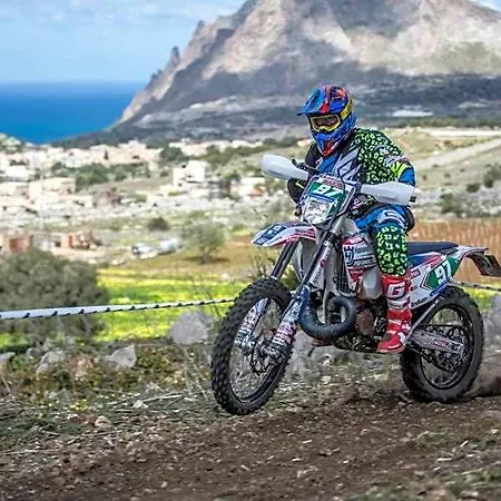 Dove Sorge Il Sole 3* Custonaci