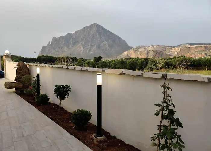 Dove Sorge Il Sole Bed & Breakfast 3*